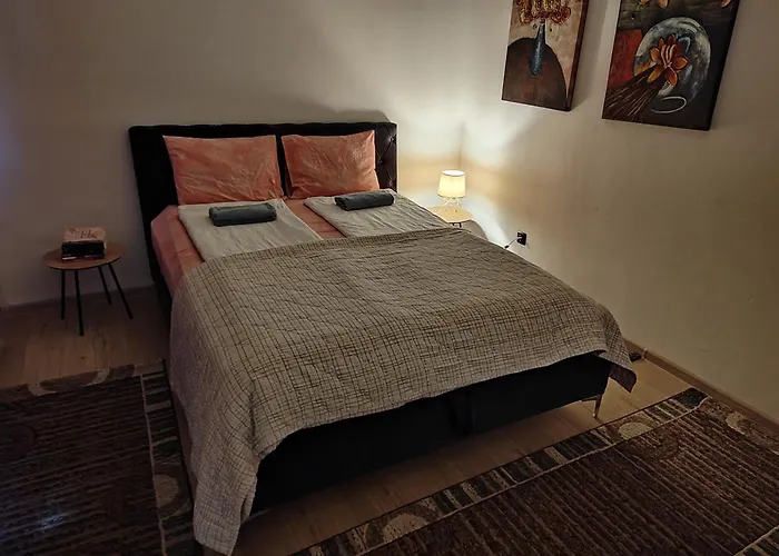 Spacious And Modern Apartment In Town Center